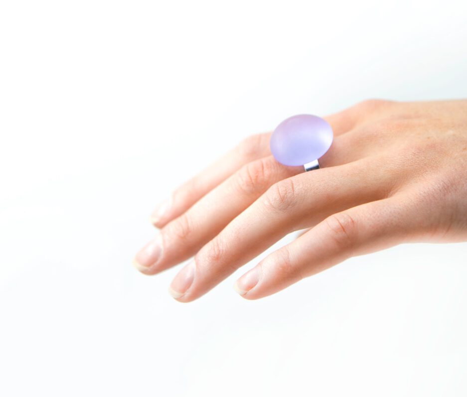Snow Ring Lilac on hand