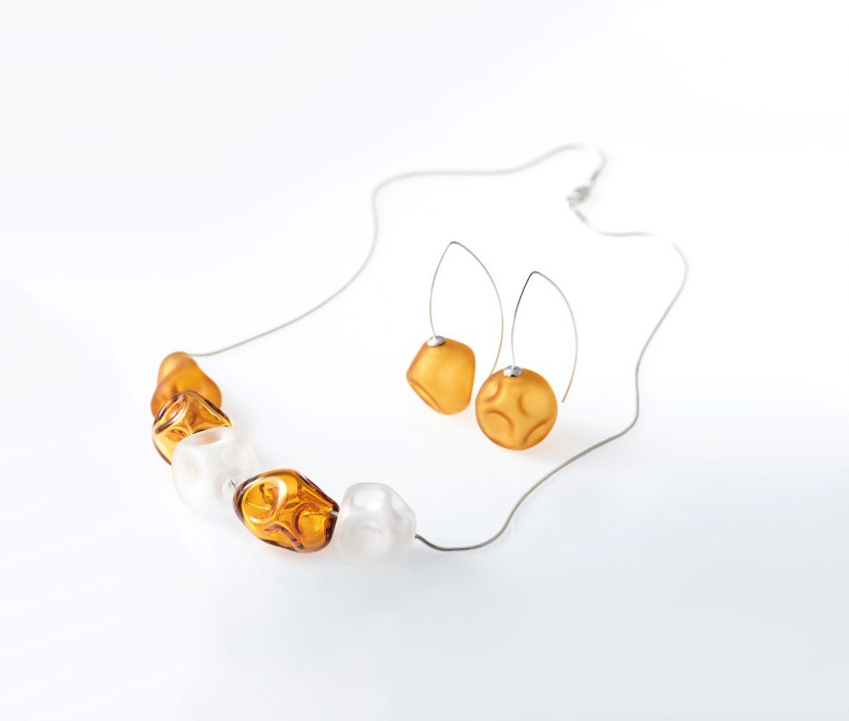 Life Collection Set of Necklace and Earrings Amber