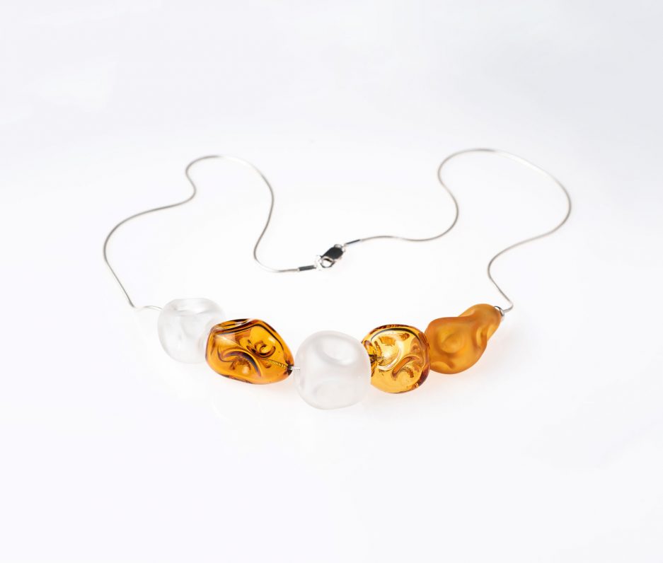Life Short Necklace Amber